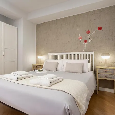 Coqueto Apartamento Junto A Calle Larios By Rent Me Malaga Exterior photo